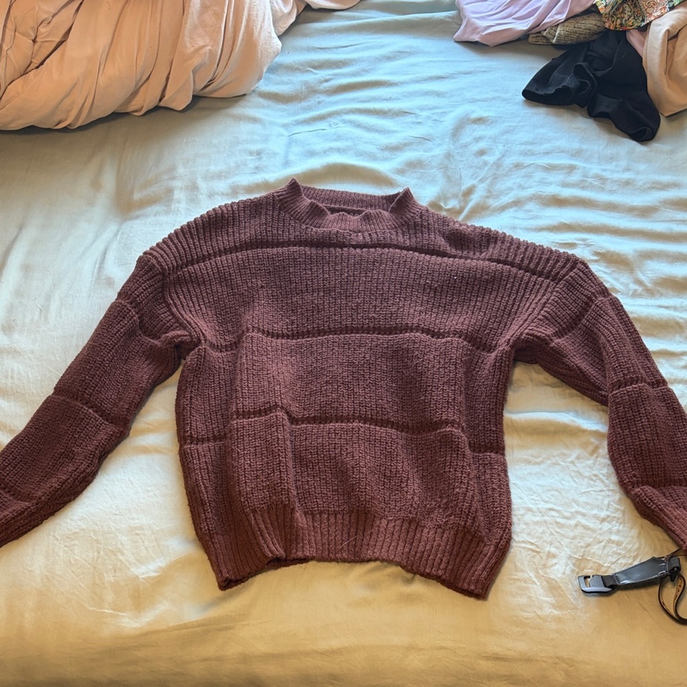 Women's Ribbed Knit Sweater - Burgundy